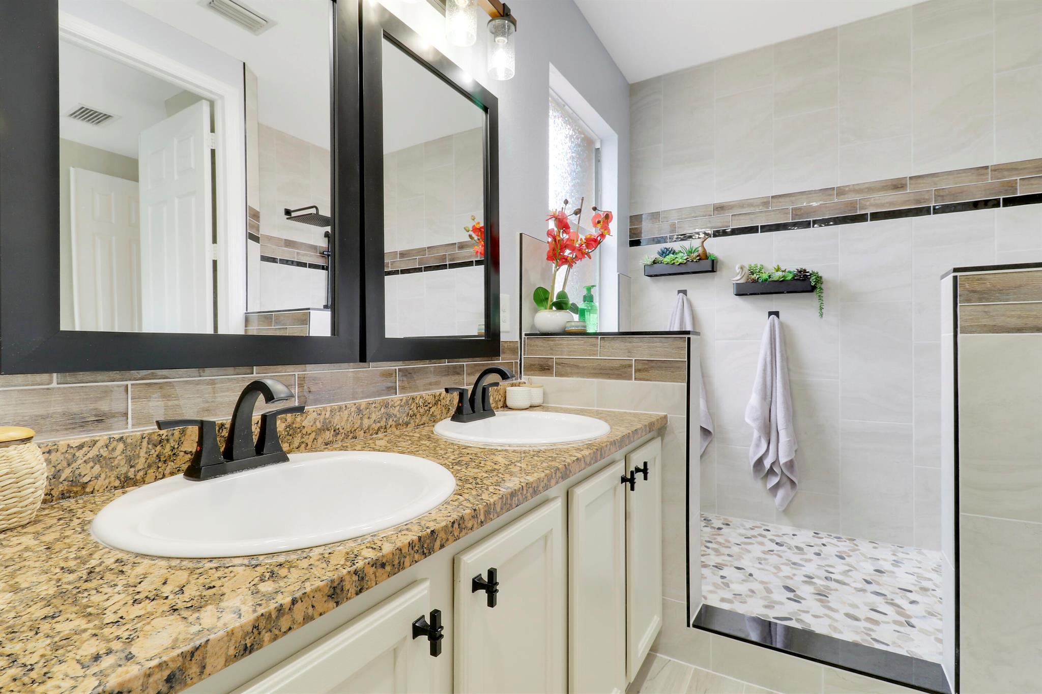 EAST LAKE VILLAGE NO 3 - Residential