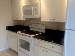 VILLAGE OF SANDALWOOD LAK - Residential Lease