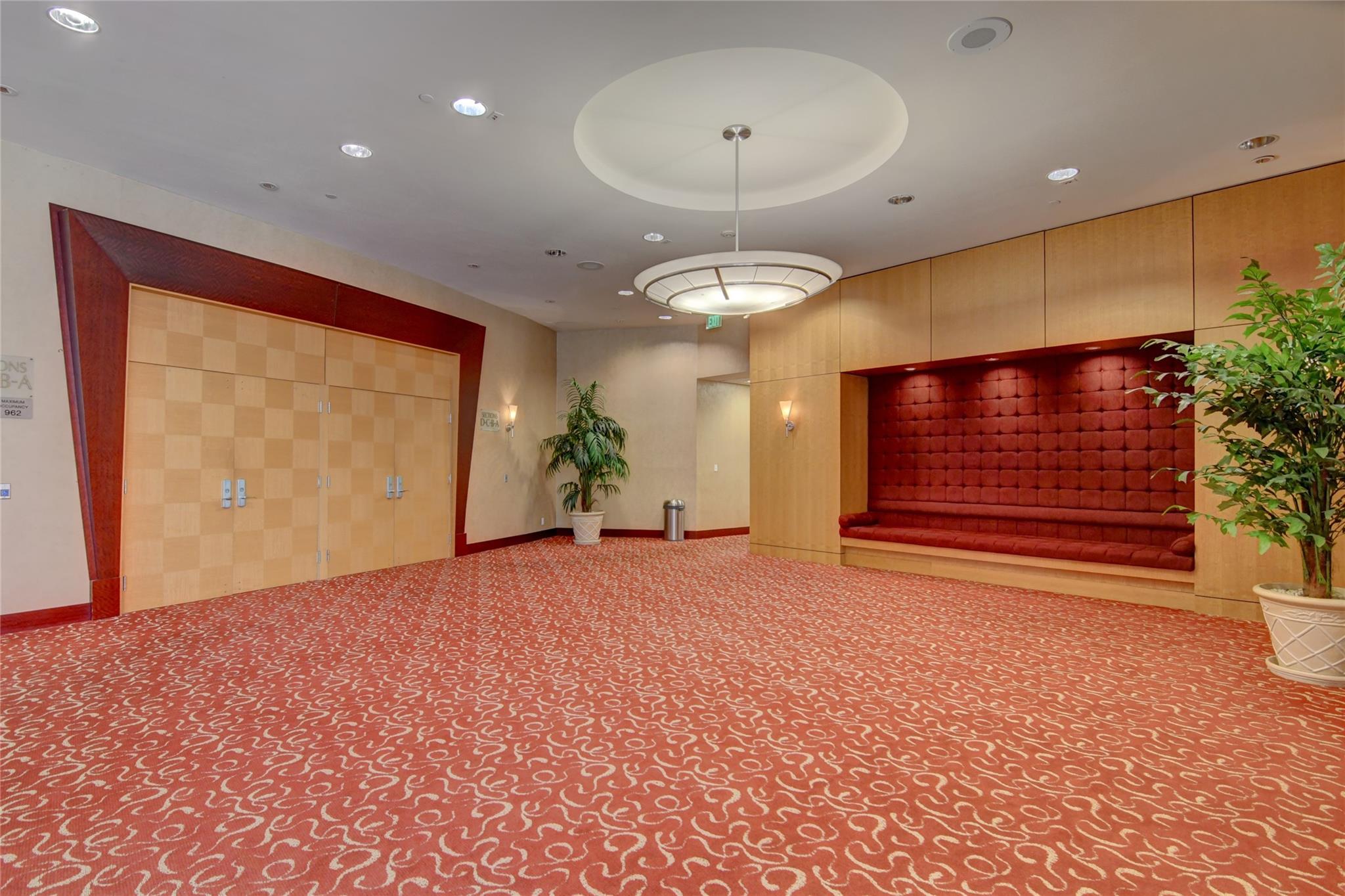 WYNMOOR VILLAGE - Residential