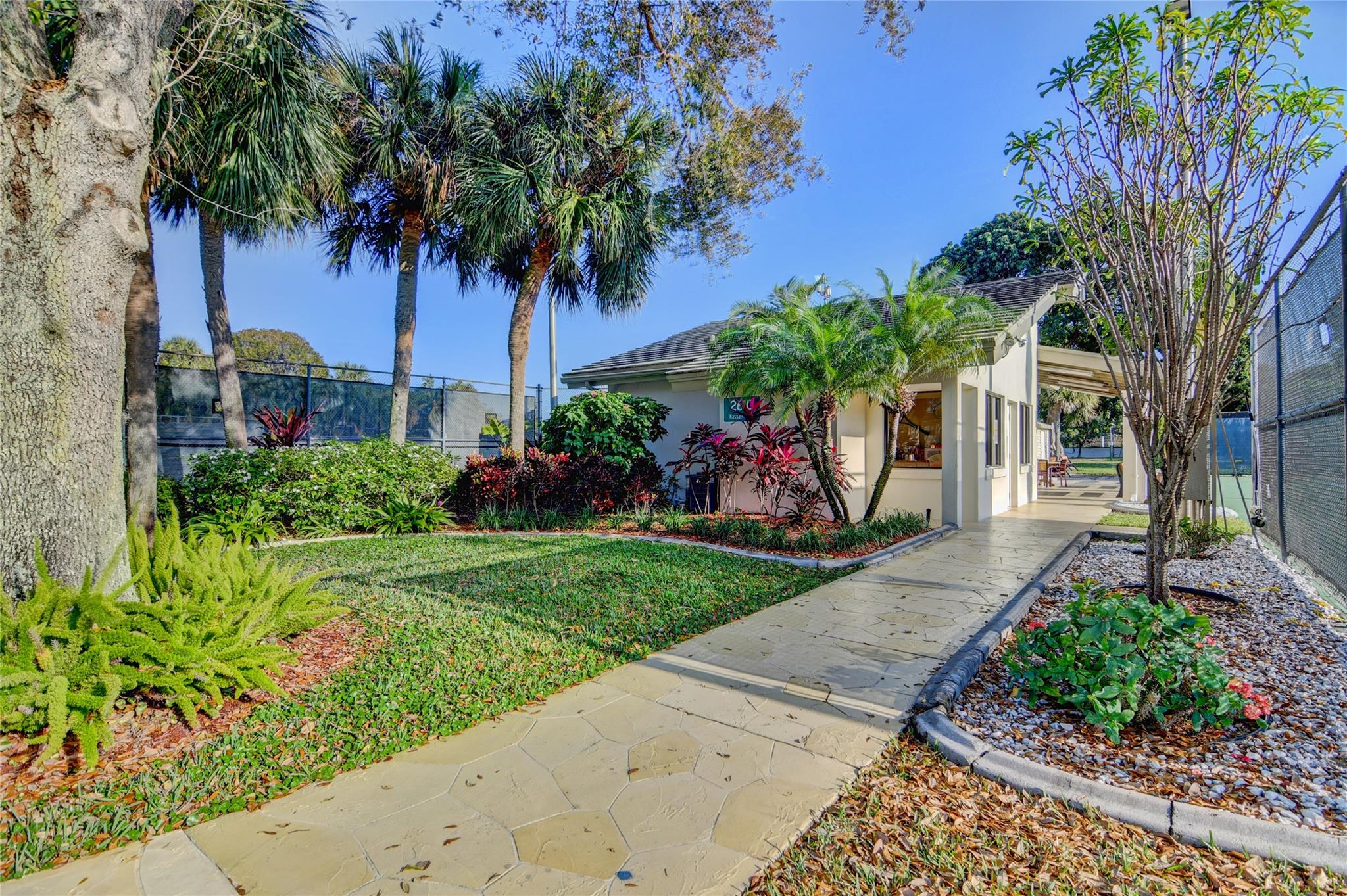 WYNMOOR VILLAGE - Residential