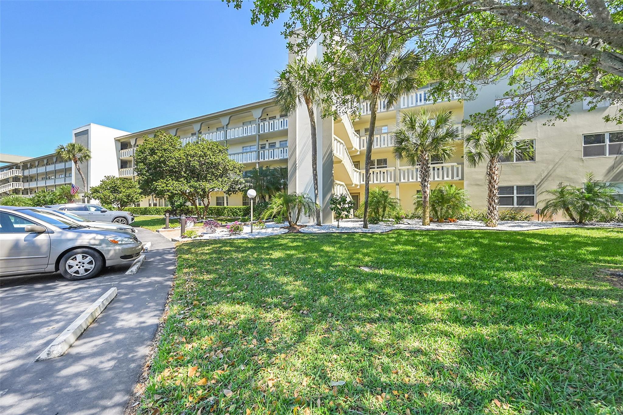 WYNMOOR VILLAGE - Residential