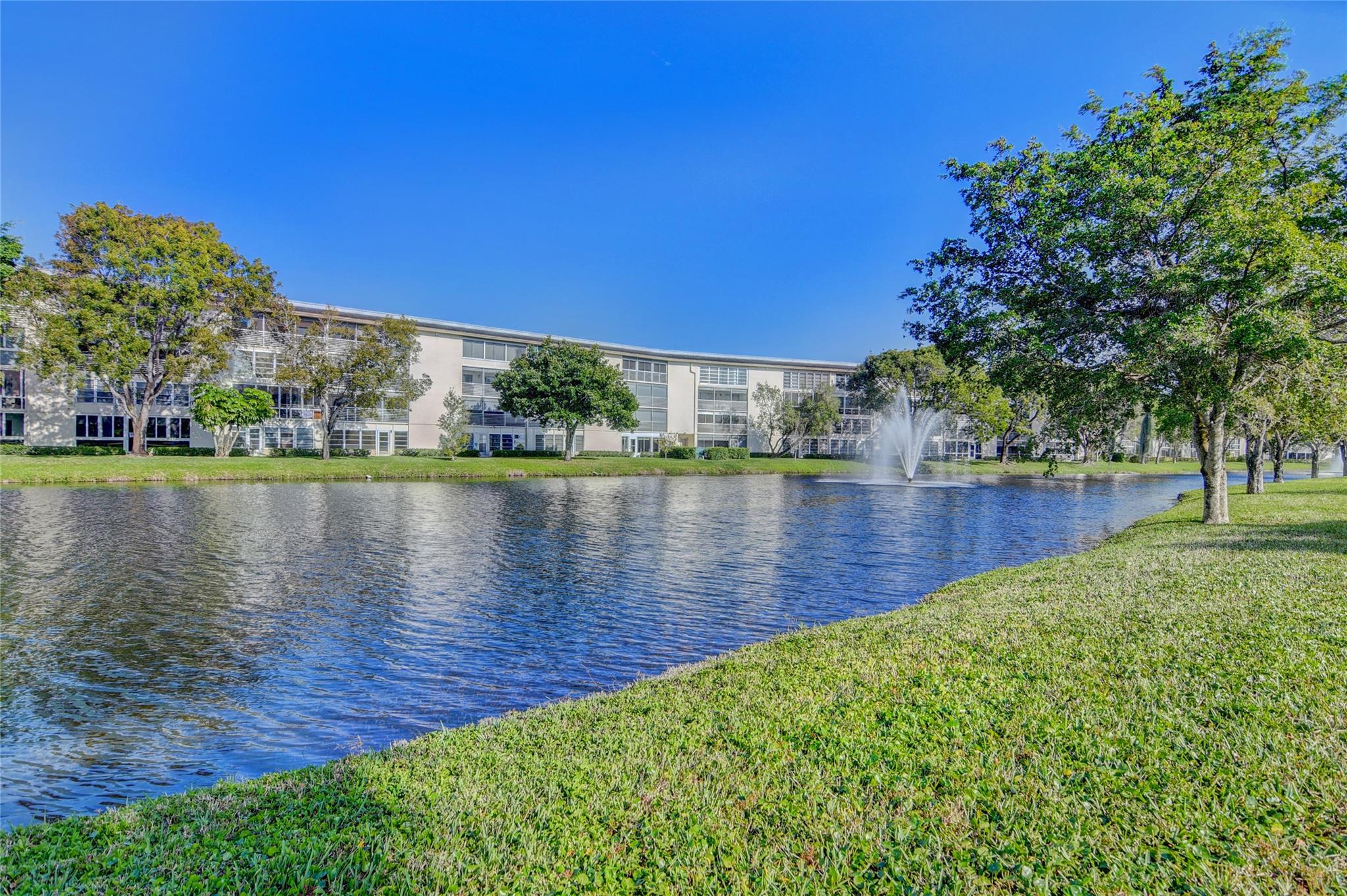 WYNMOOR VILLAGE - Residential