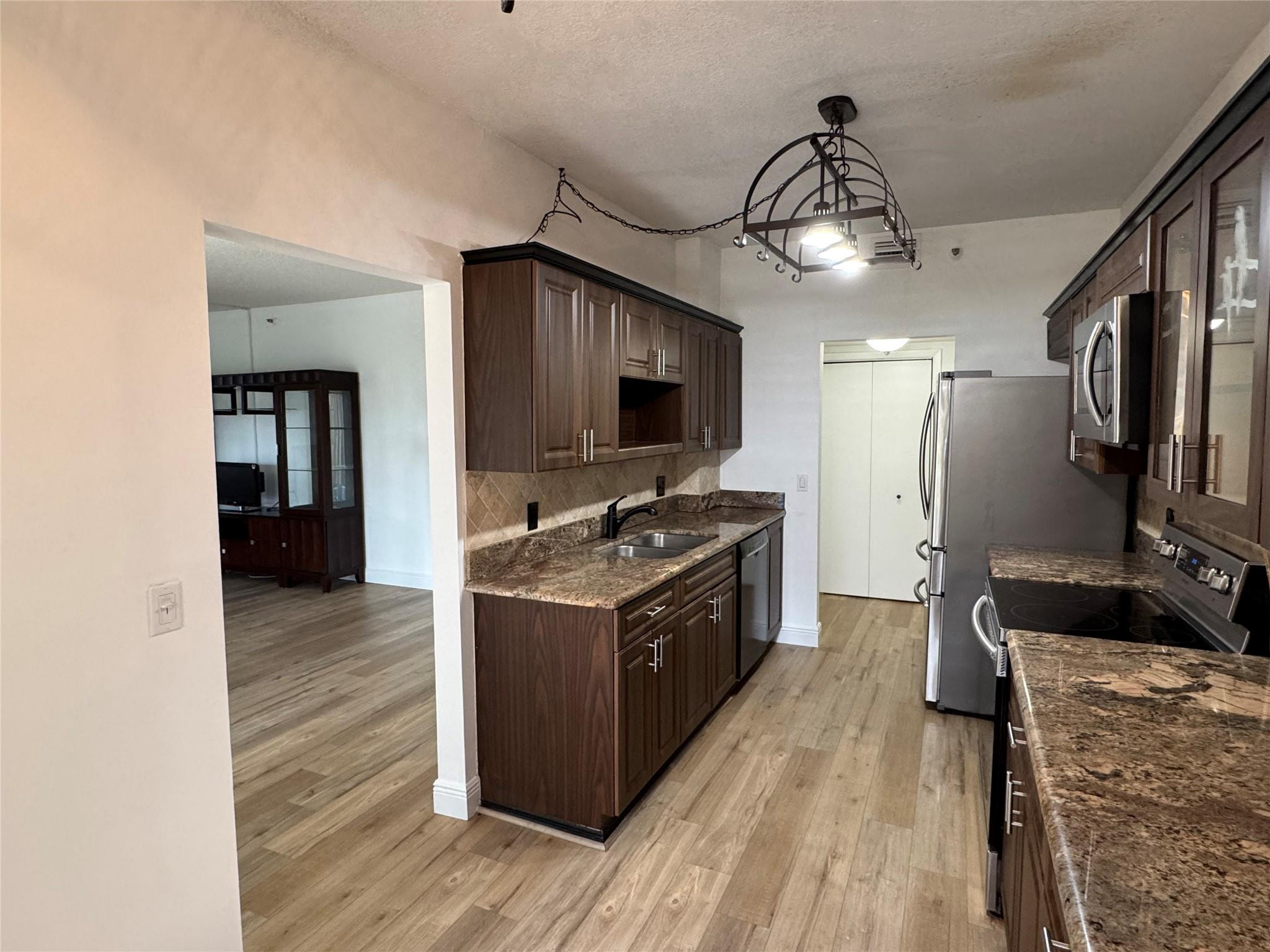 Hillcrest East - Residential