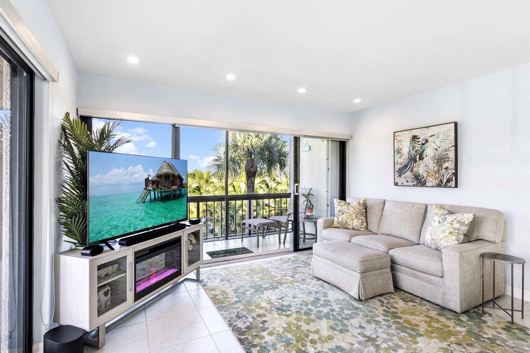 2550 Presidential Way 301