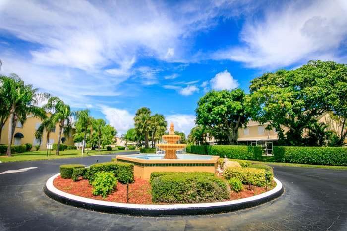 WATERSIDE VILLAGE OF PALM - Residential Lease