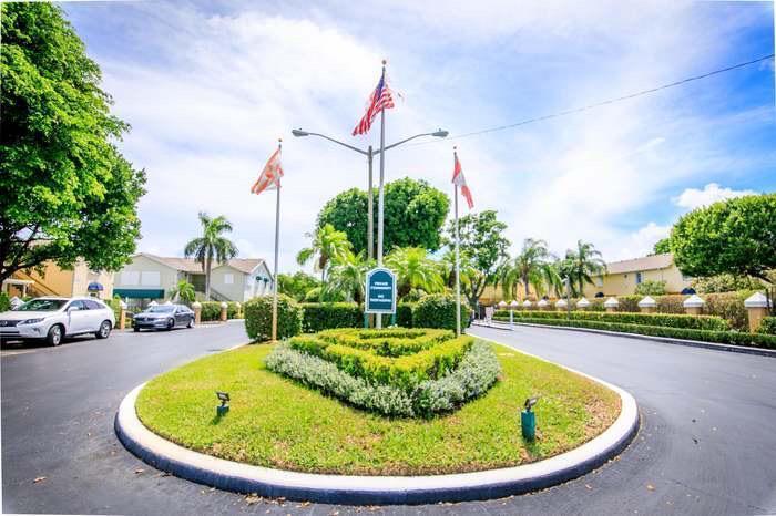 WATERSIDE VILLAGE OF PALM - Residential Lease