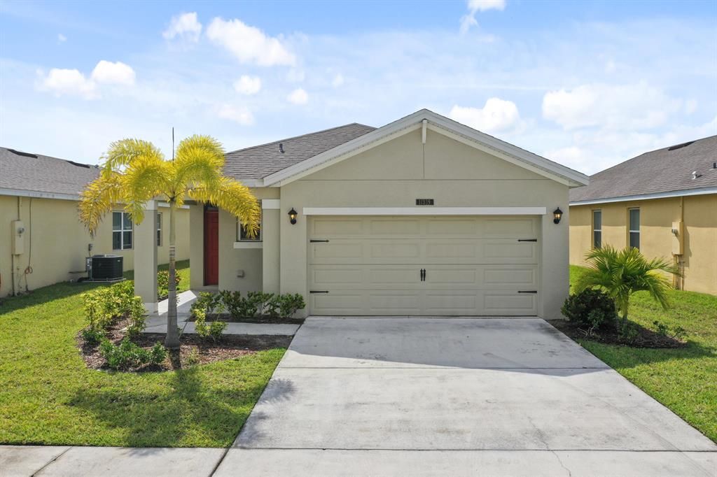 Photo of 11339 SW Patterson Street, Port St Lucie, FL 34987 (MLS # R10878649)