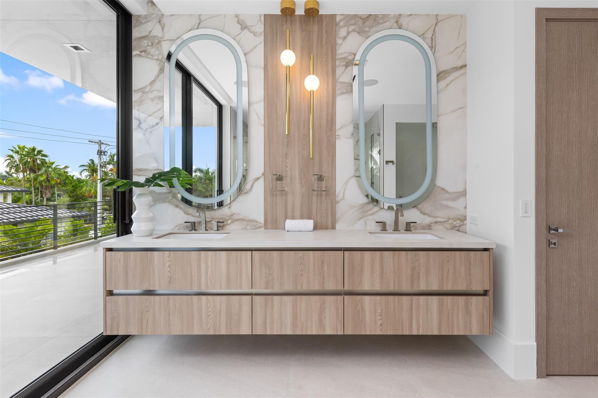 HARBOR BEACH - Residential