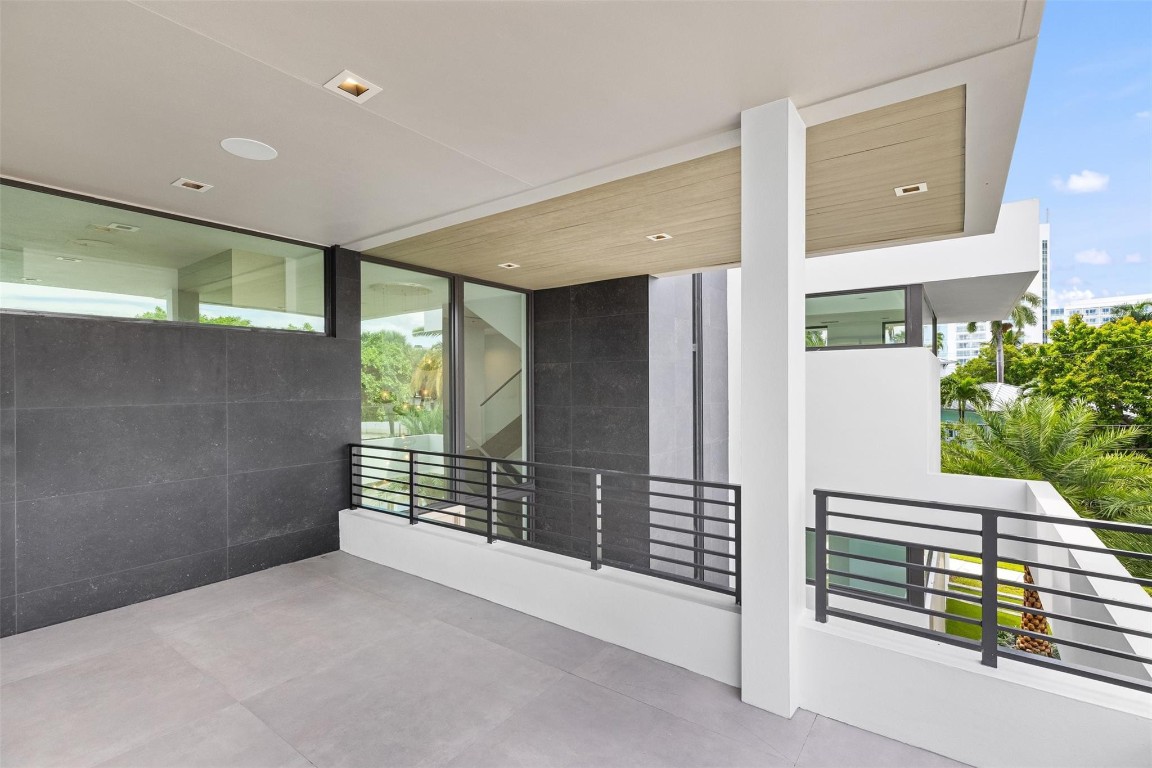 HARBOR BEACH - Residential