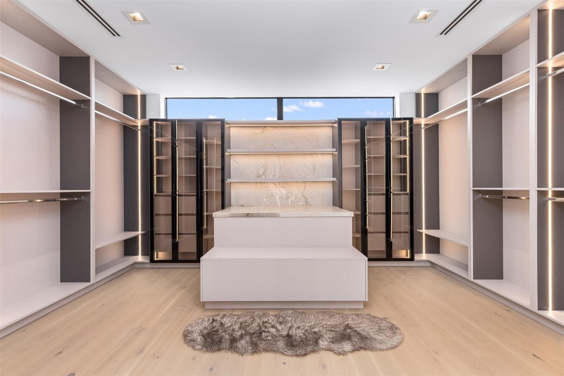 HARBOR BEACH - Residential