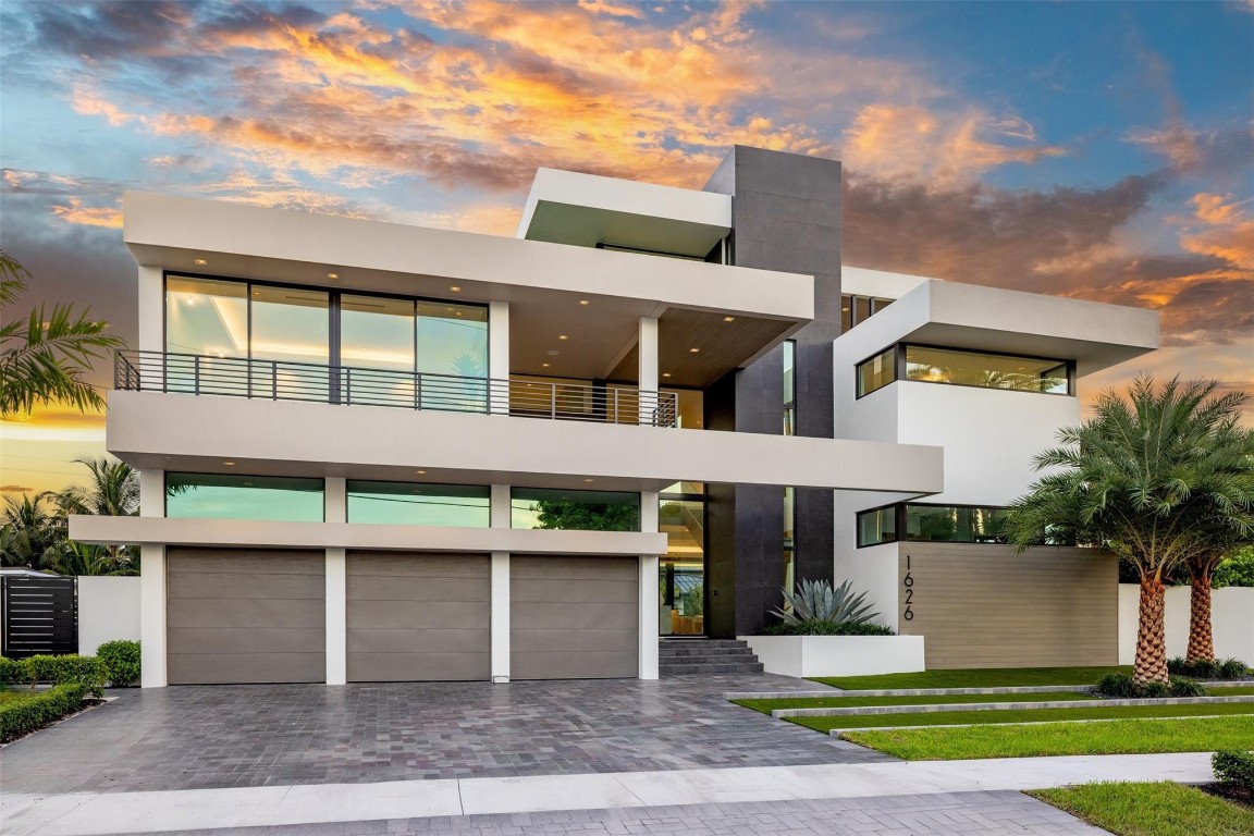 HARBOR BEACH - Residential