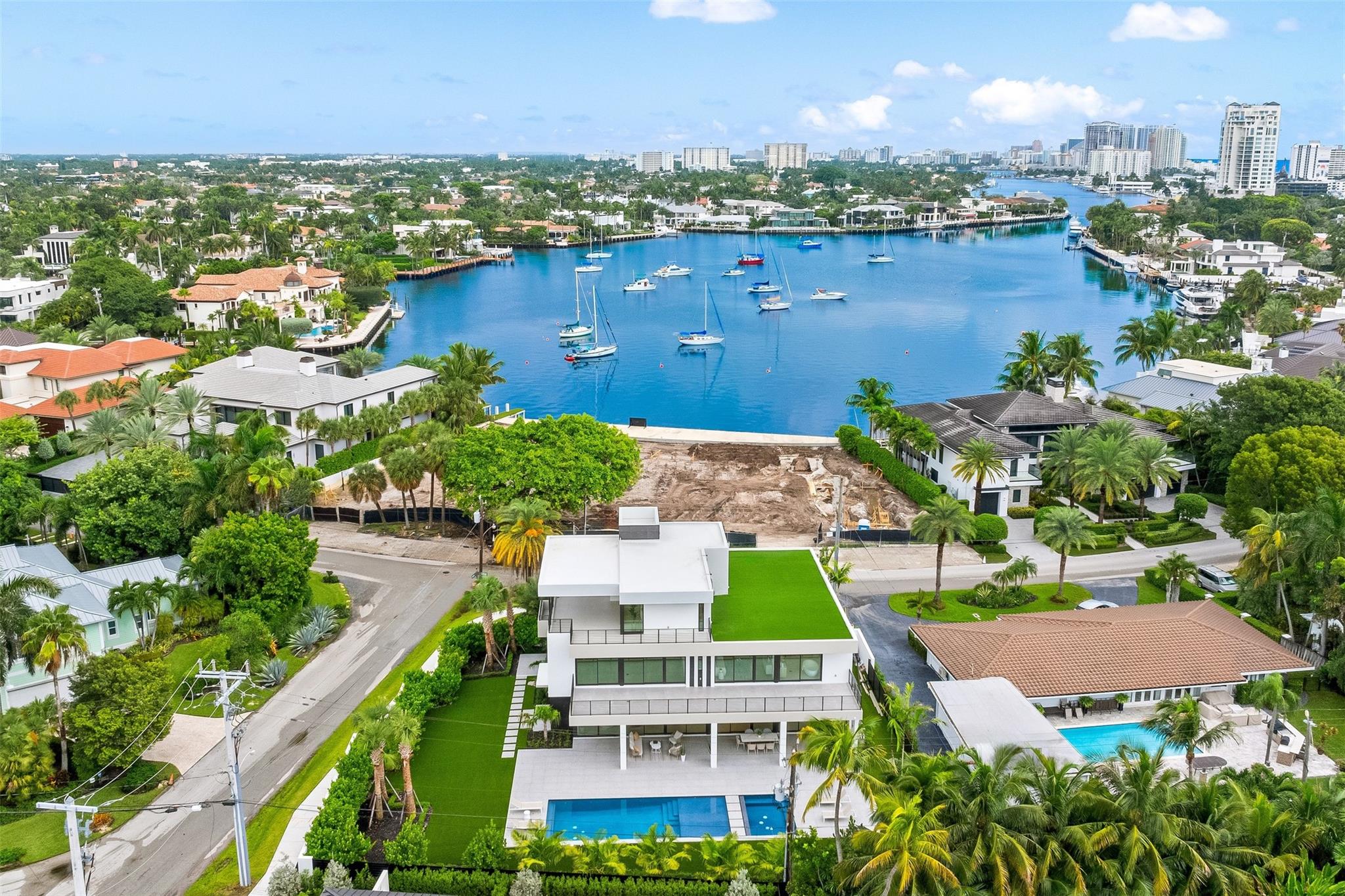 HARBOR BEACH - Residential