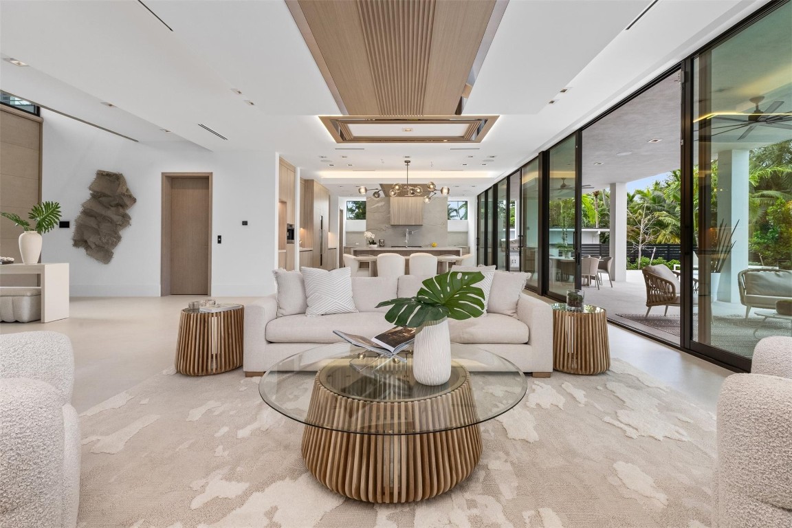 HARBOR BEACH - Residential