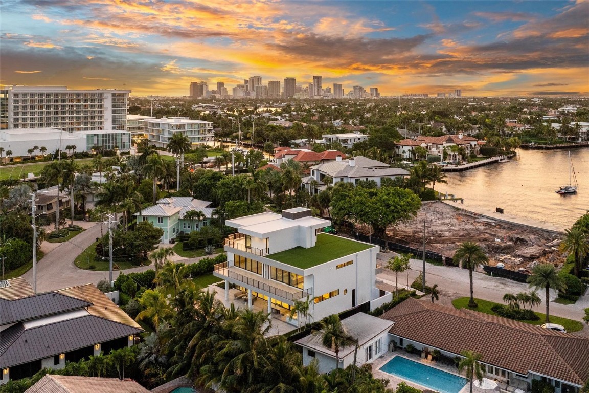 HARBOR BEACH - Residential