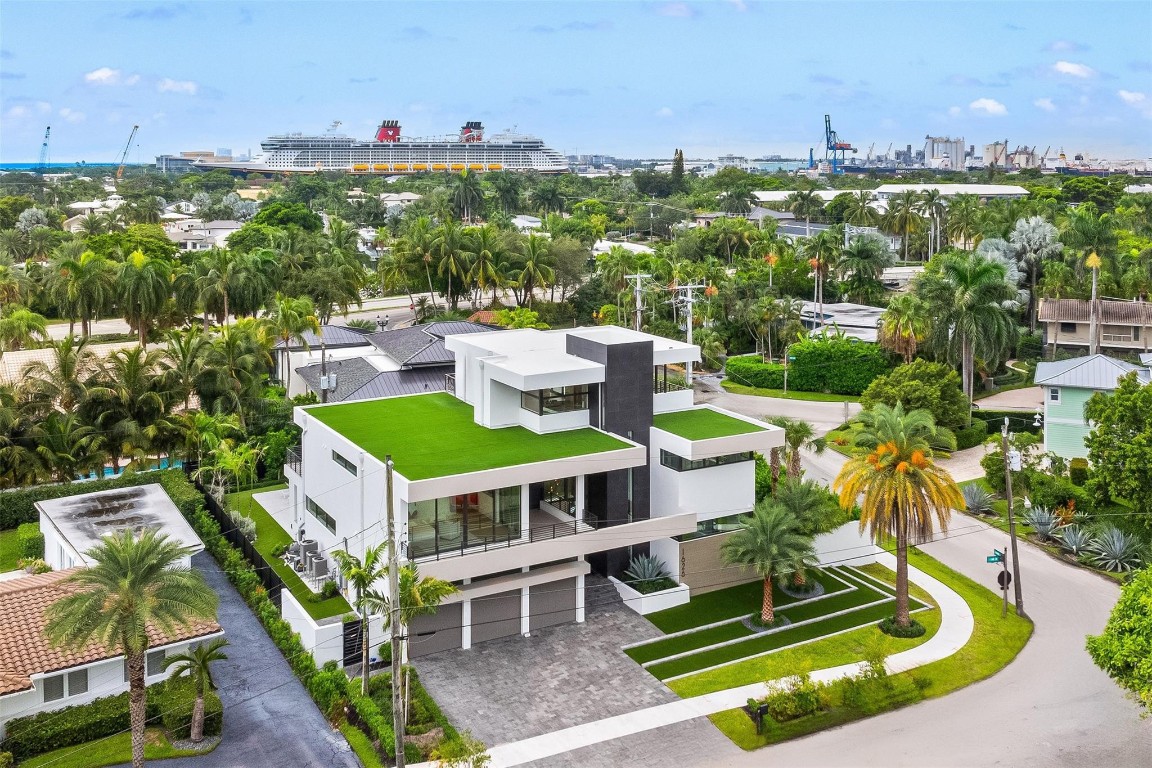 HARBOR BEACH - Residential