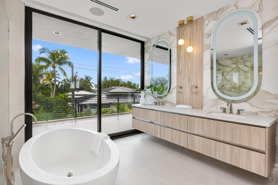 HARBOR BEACH - Residential