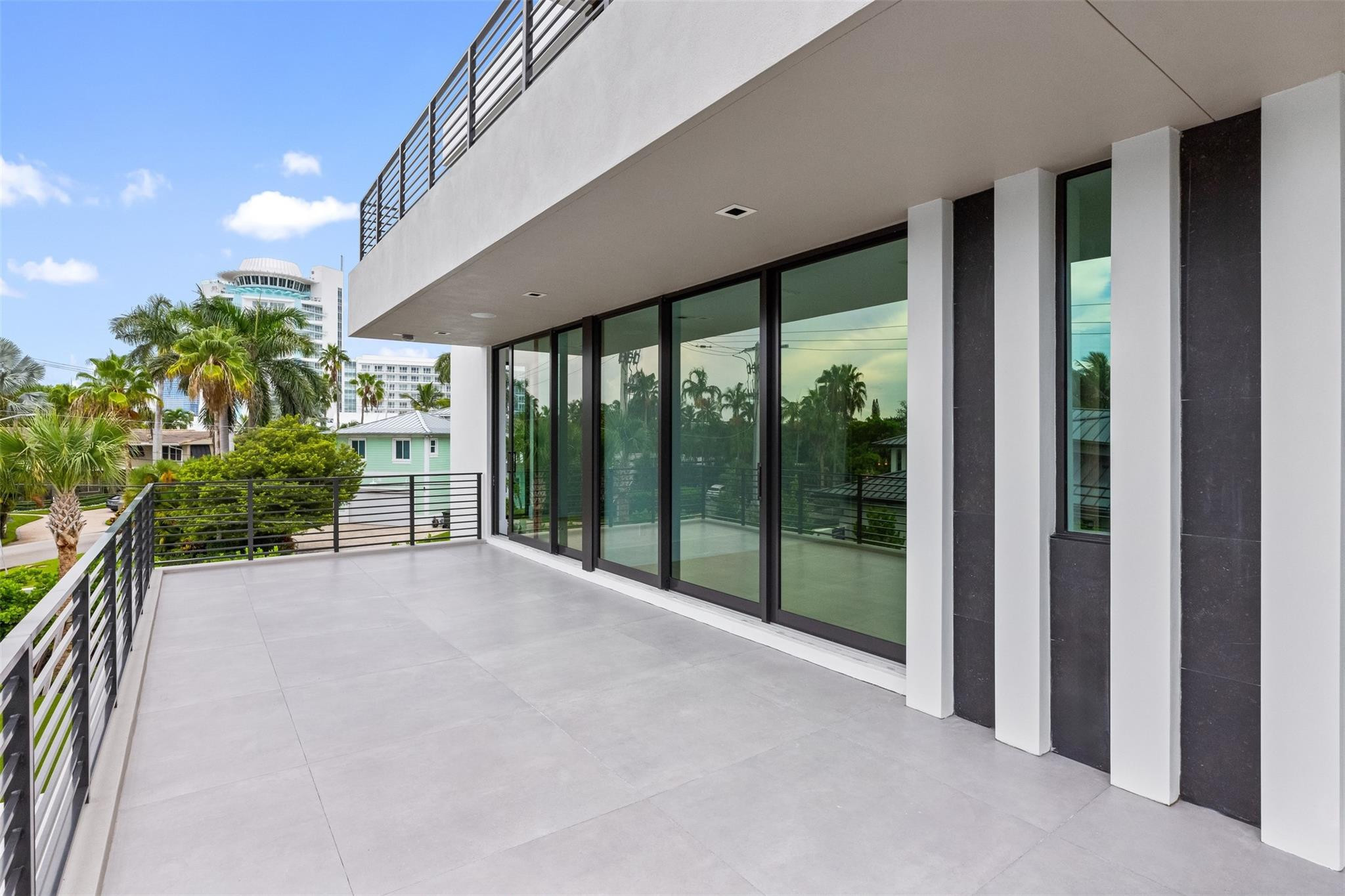 HARBOR BEACH - Residential