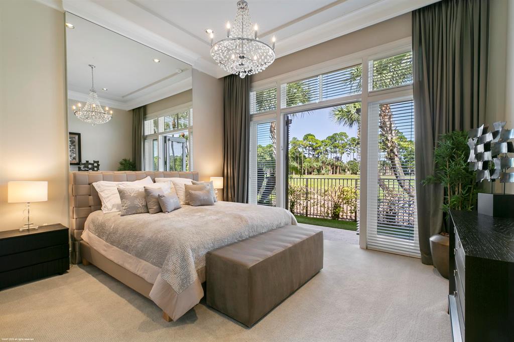 OLD PALM - Residential