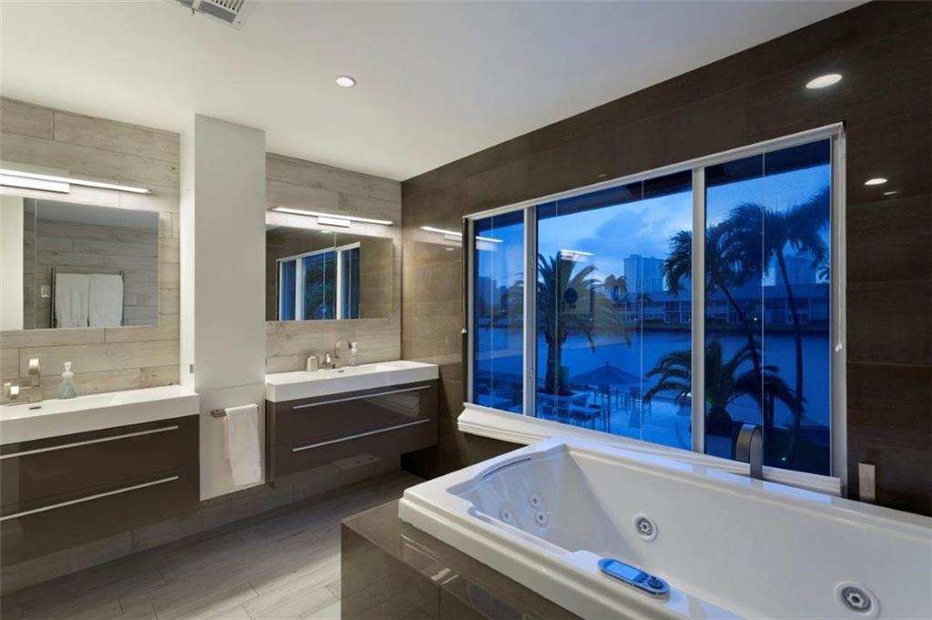 Coral Ridge Country Club - Residential