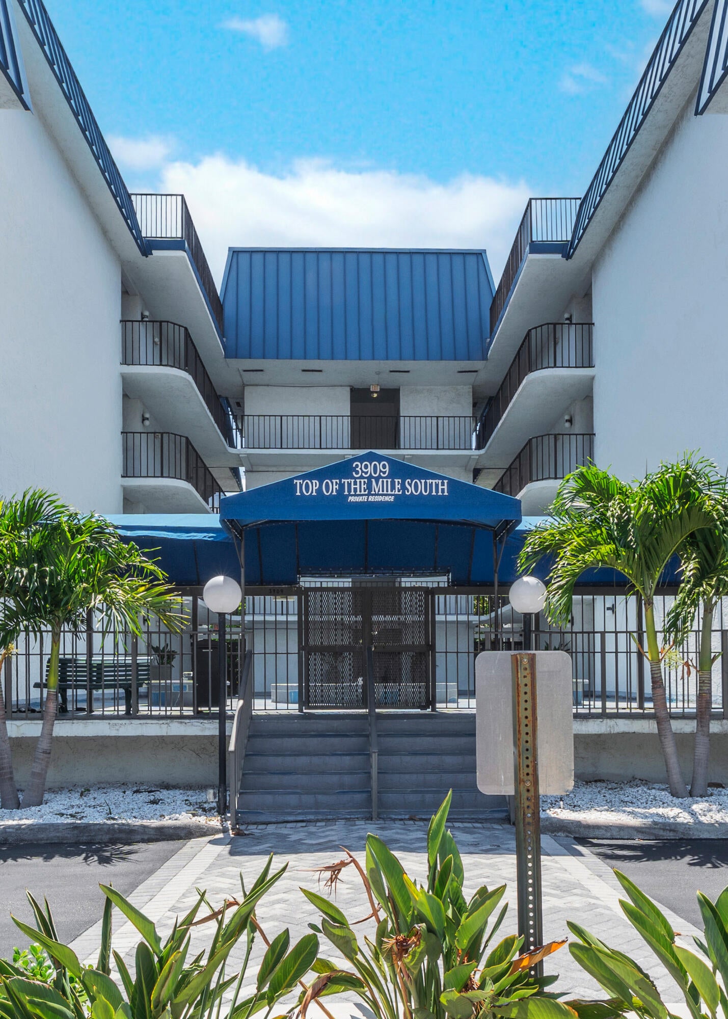 3909 N Ocean Boulevard 401
