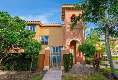 1035 SW 144th Ave 2706 Pembroke Pines FL 33027