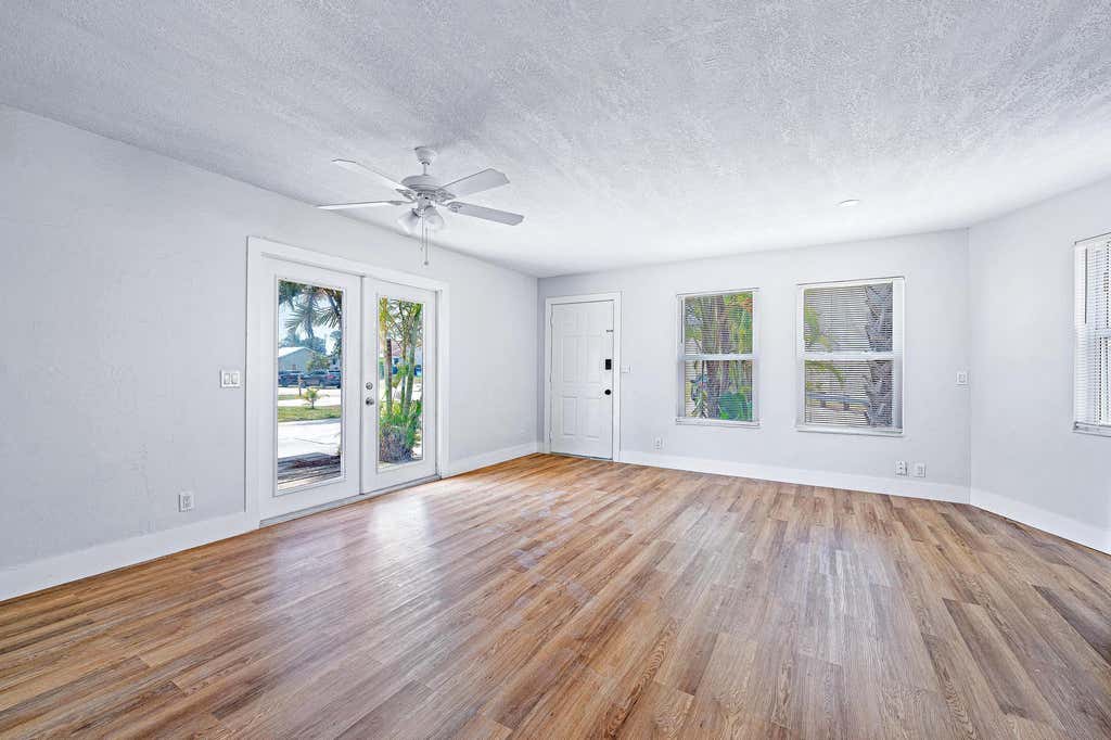 Photo of 6259 Kendrick Street, Jupiter, FL 33458 (MLS # R11005924)
