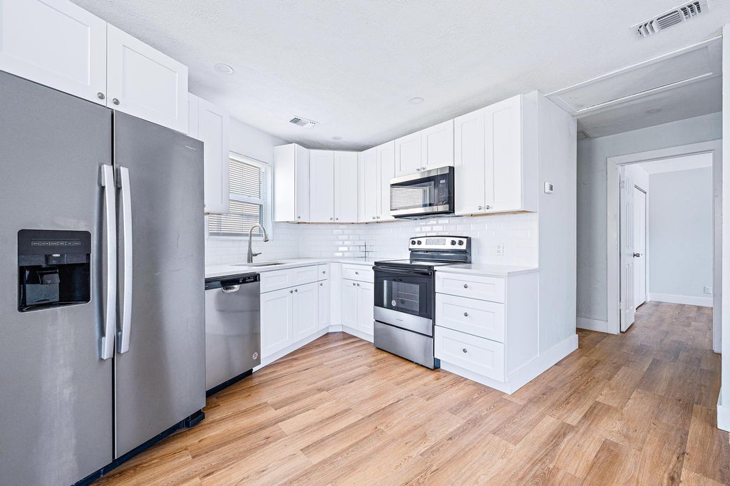 Photo of 6259 Kendrick Street, Jupiter, FL 33458 (MLS # R11005924)