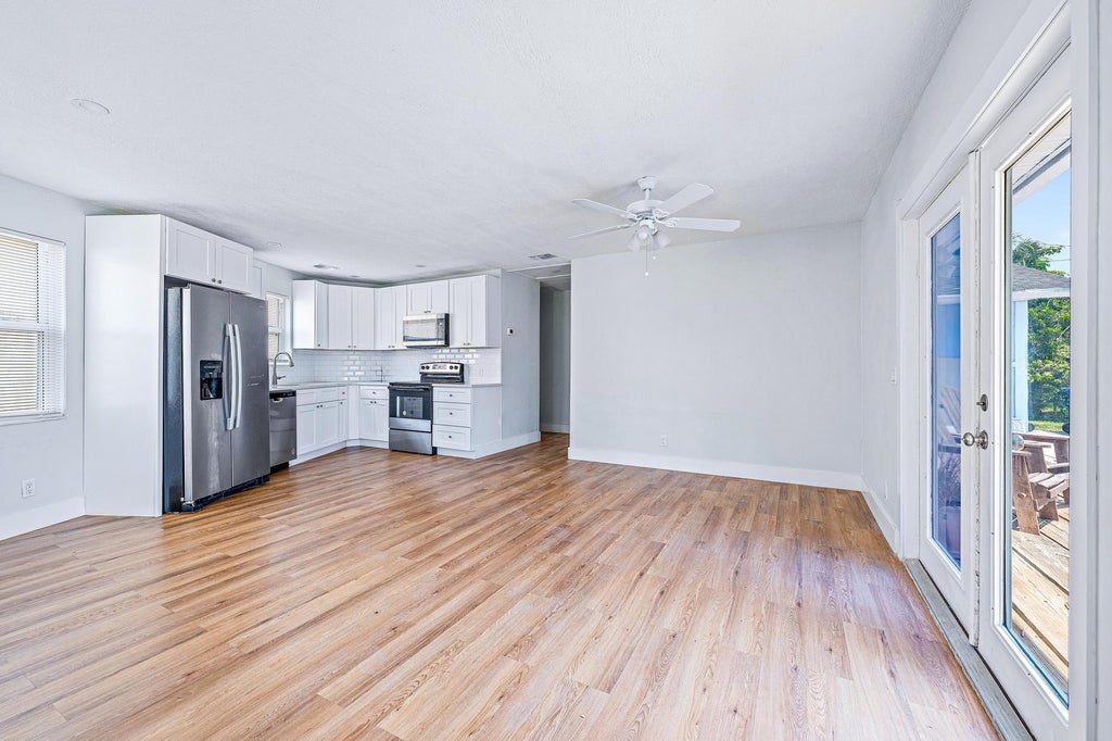 Photo of 6259 Kendrick Street, Jupiter, FL 33458 (MLS # R11005924)