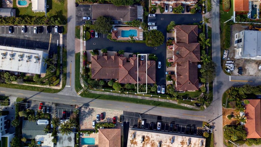 Photo of 1998 NE 7th Street #102, Deerfield Beach, FL 33441 (MLS # R11158686)