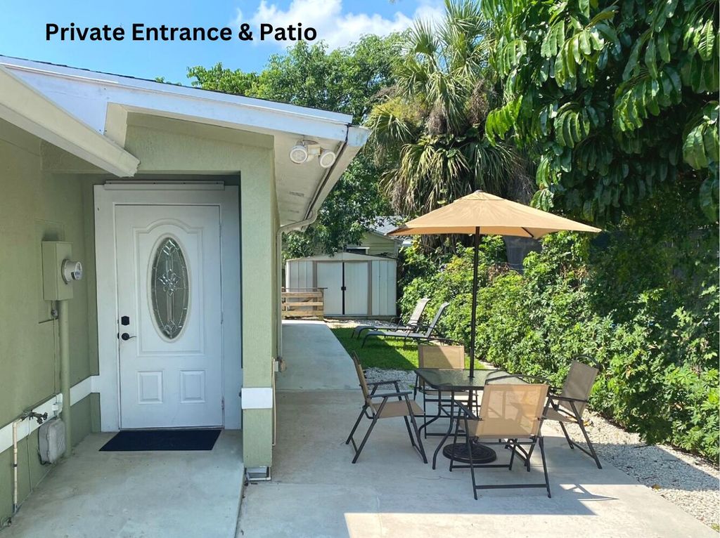 Photo of 6100 Francis Street #B, Jupiter, FL 33458 (MLS # R11045381)