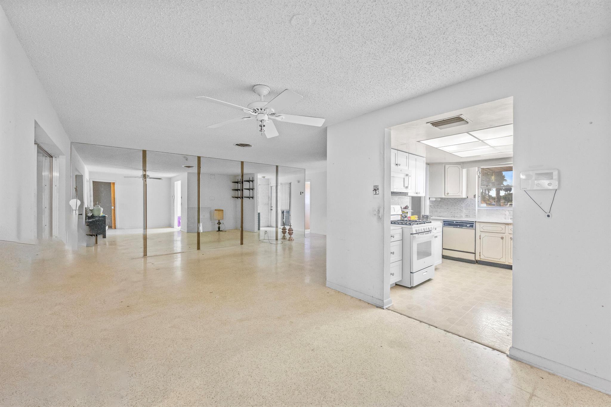 PARK MANOR 4 - Residential