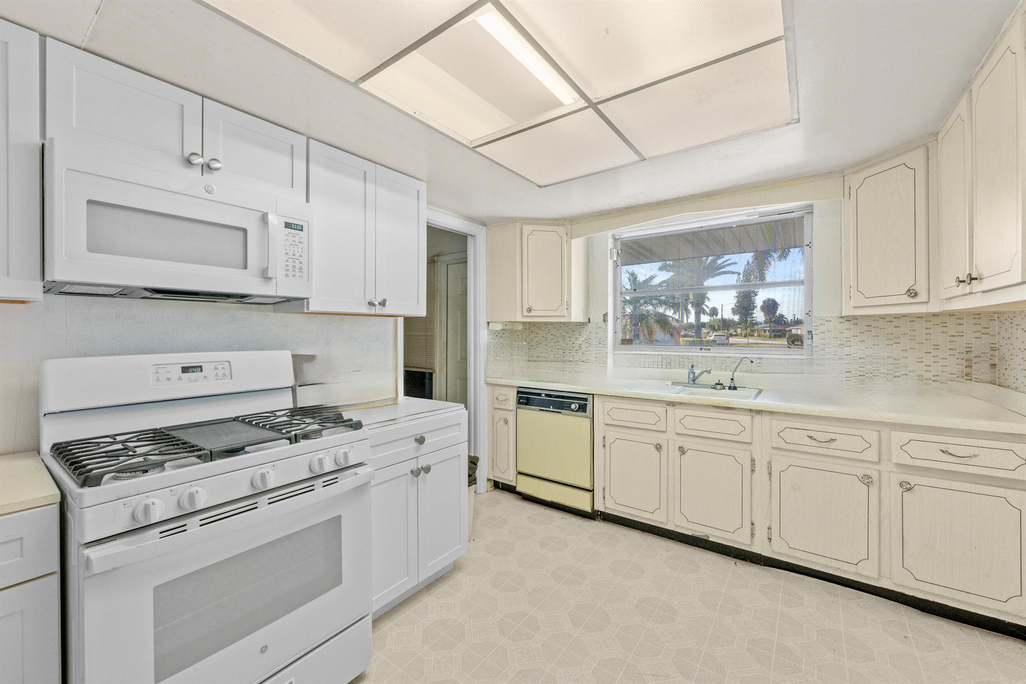 PARK MANOR 4 - Residential