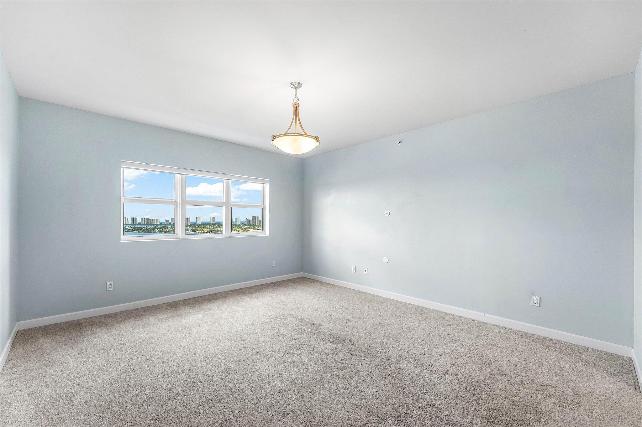 MARINA GRANDE RIVIERA BEA - Residential