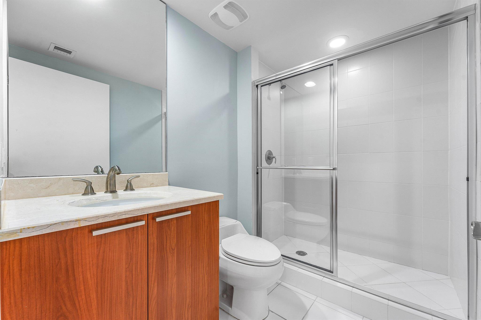 MARINA GRANDE RIVIERA BEA - Residential