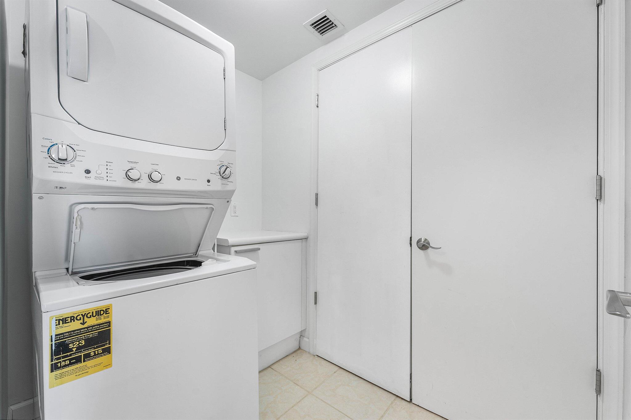 MARINA GRANDE RIVIERA BEA - Residential