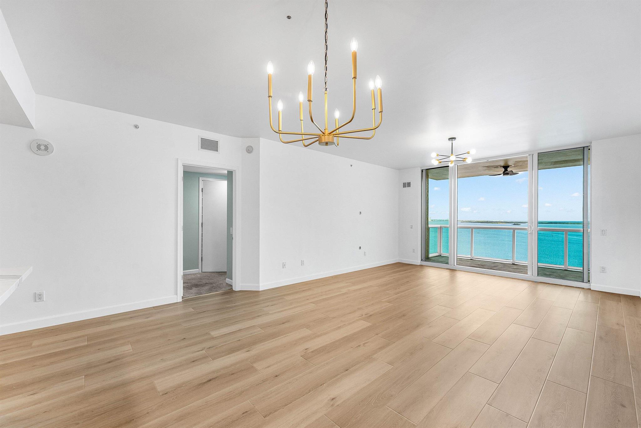 MARINA GRANDE RIVIERA BEA - Residential