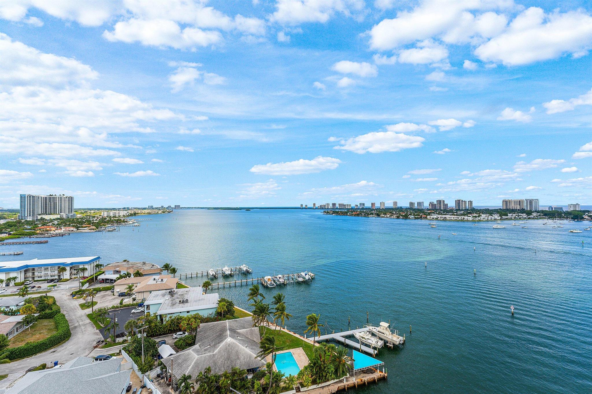 MARINA GRANDE RIVIERA BEA - Residential