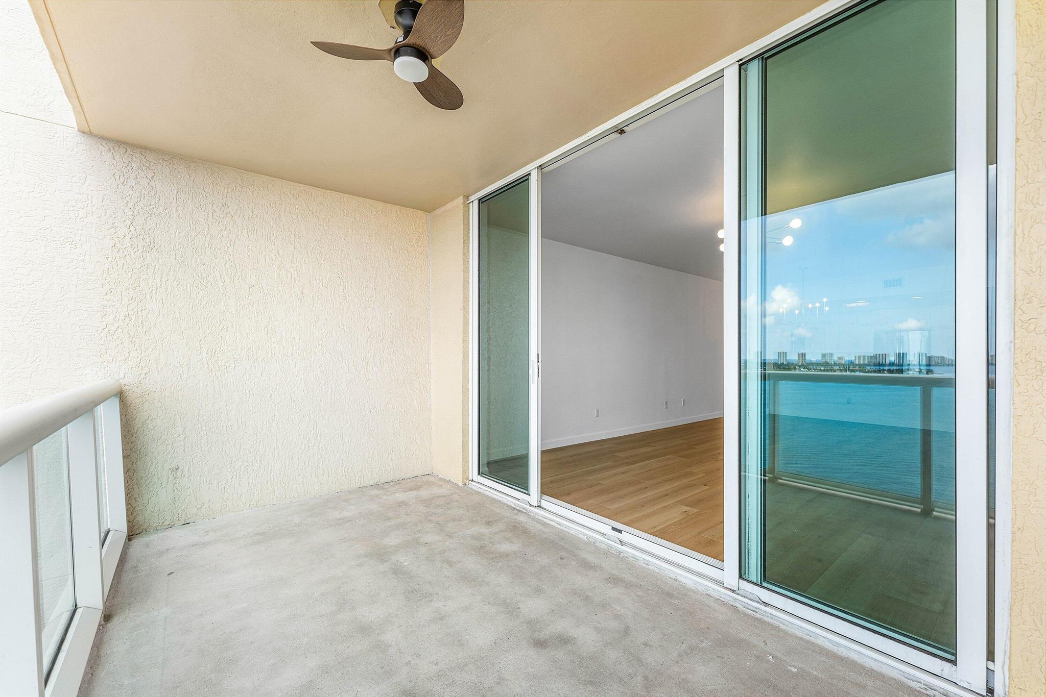 MARINA GRANDE RIVIERA BEA - Residential