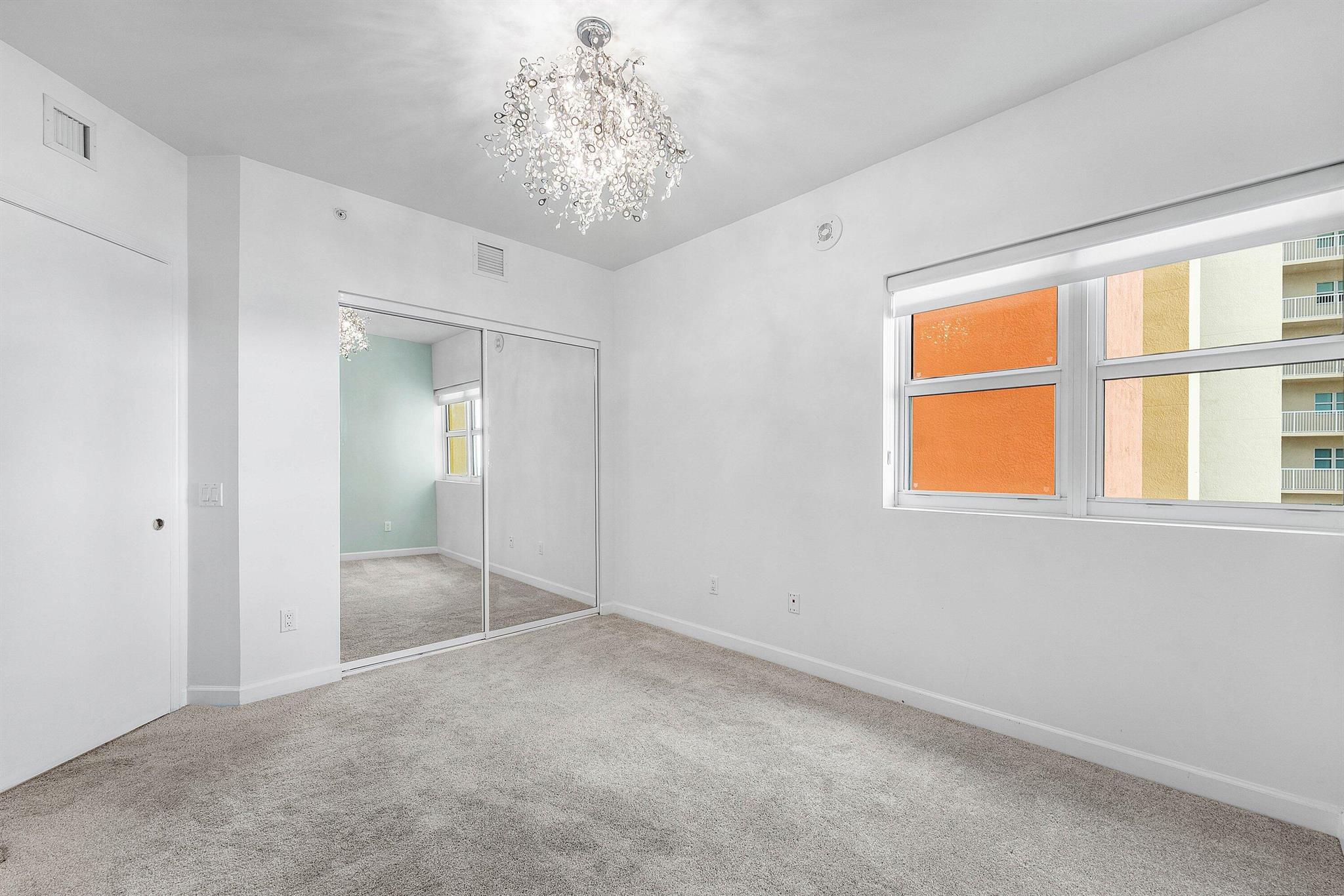 MARINA GRANDE RIVIERA BEA - Residential