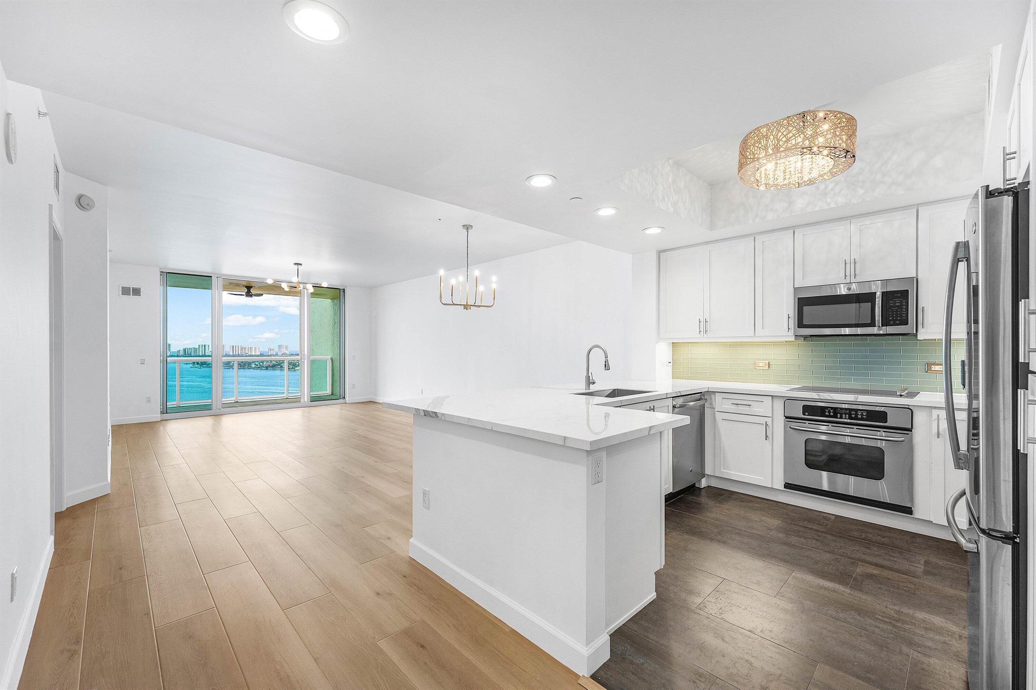 2650 Lake Shore Drive 1503