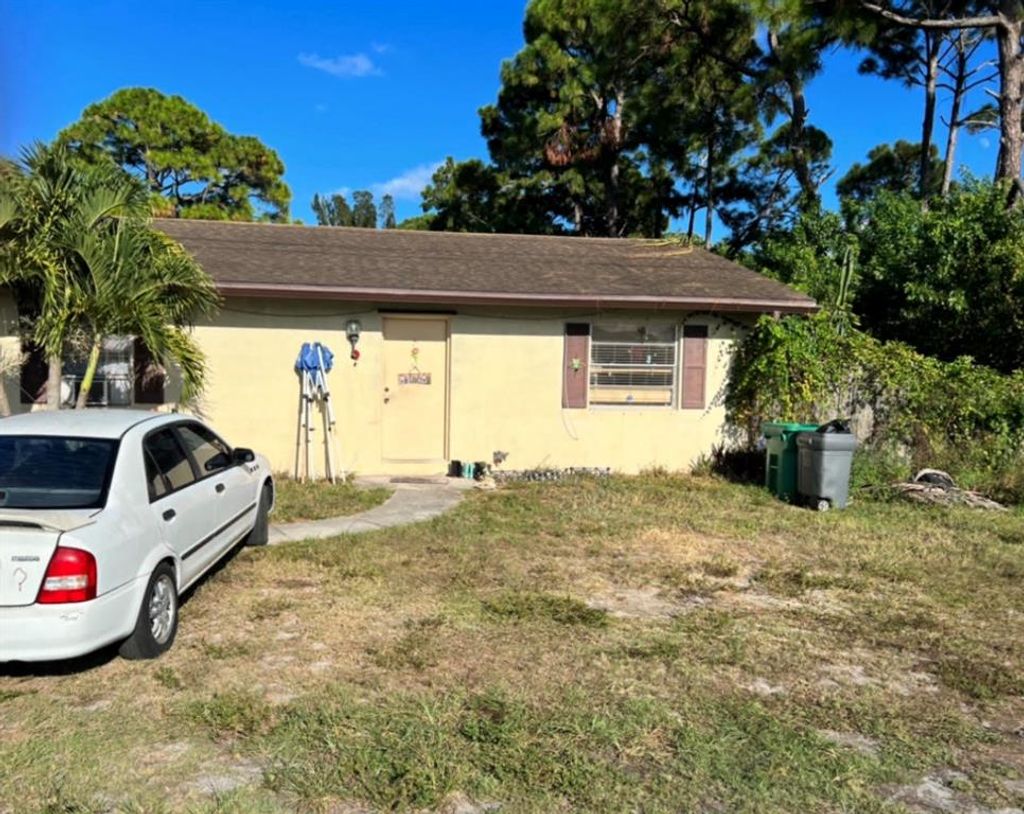 Photo of 3312 Oleander Avenue Ave, Fort Pierce, FL 34982 (MLS # R10830616)