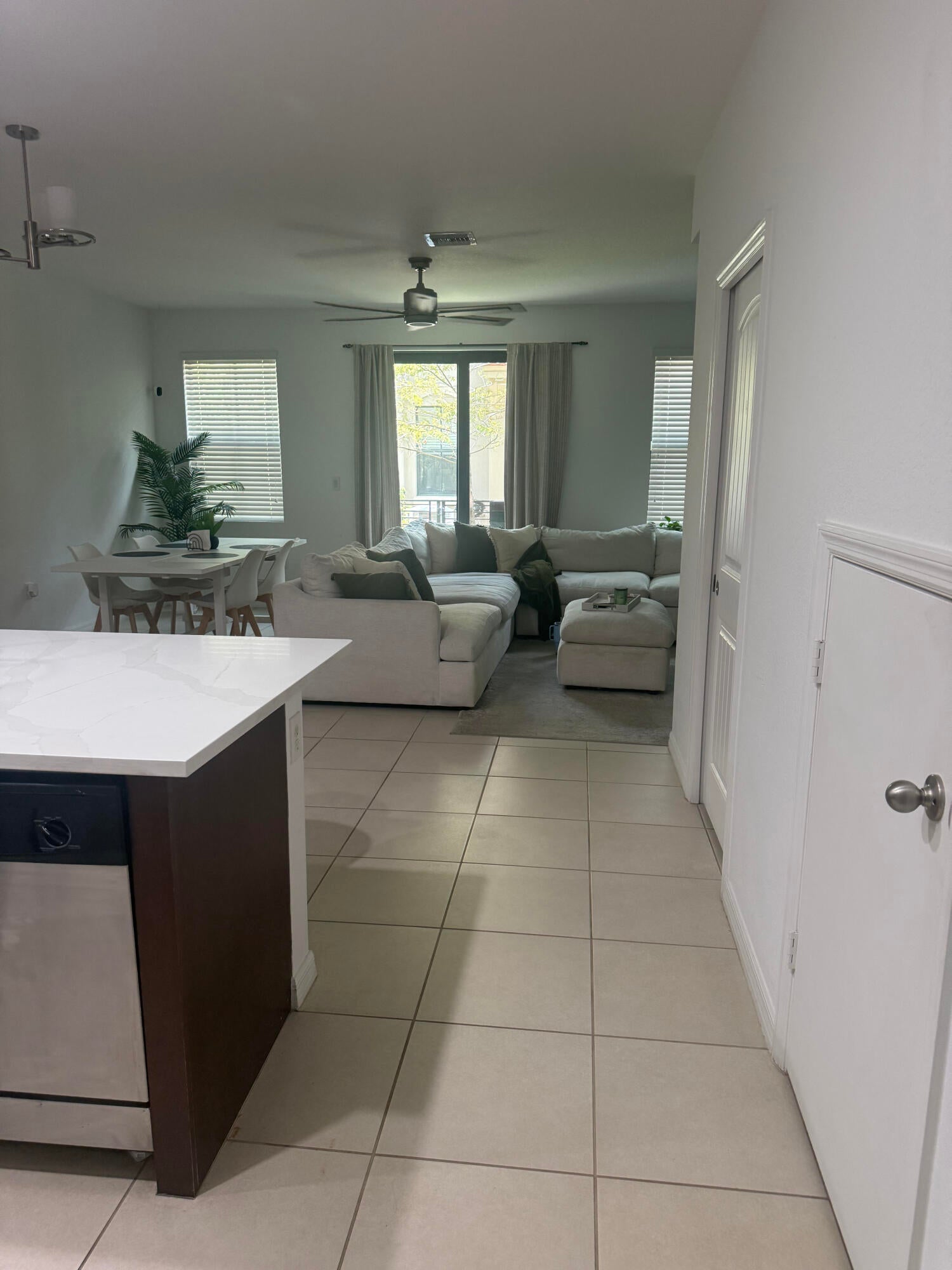 1091 NW 33RD Street
