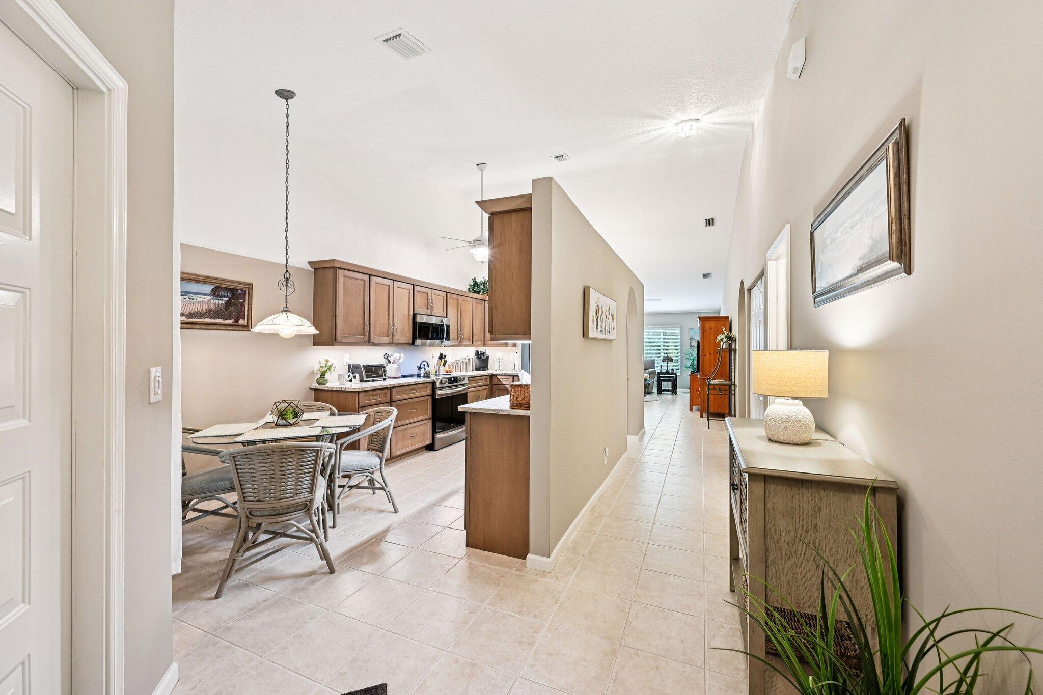 JENSEN BEACH GOLF AND COUNTRY CLUB - Residential