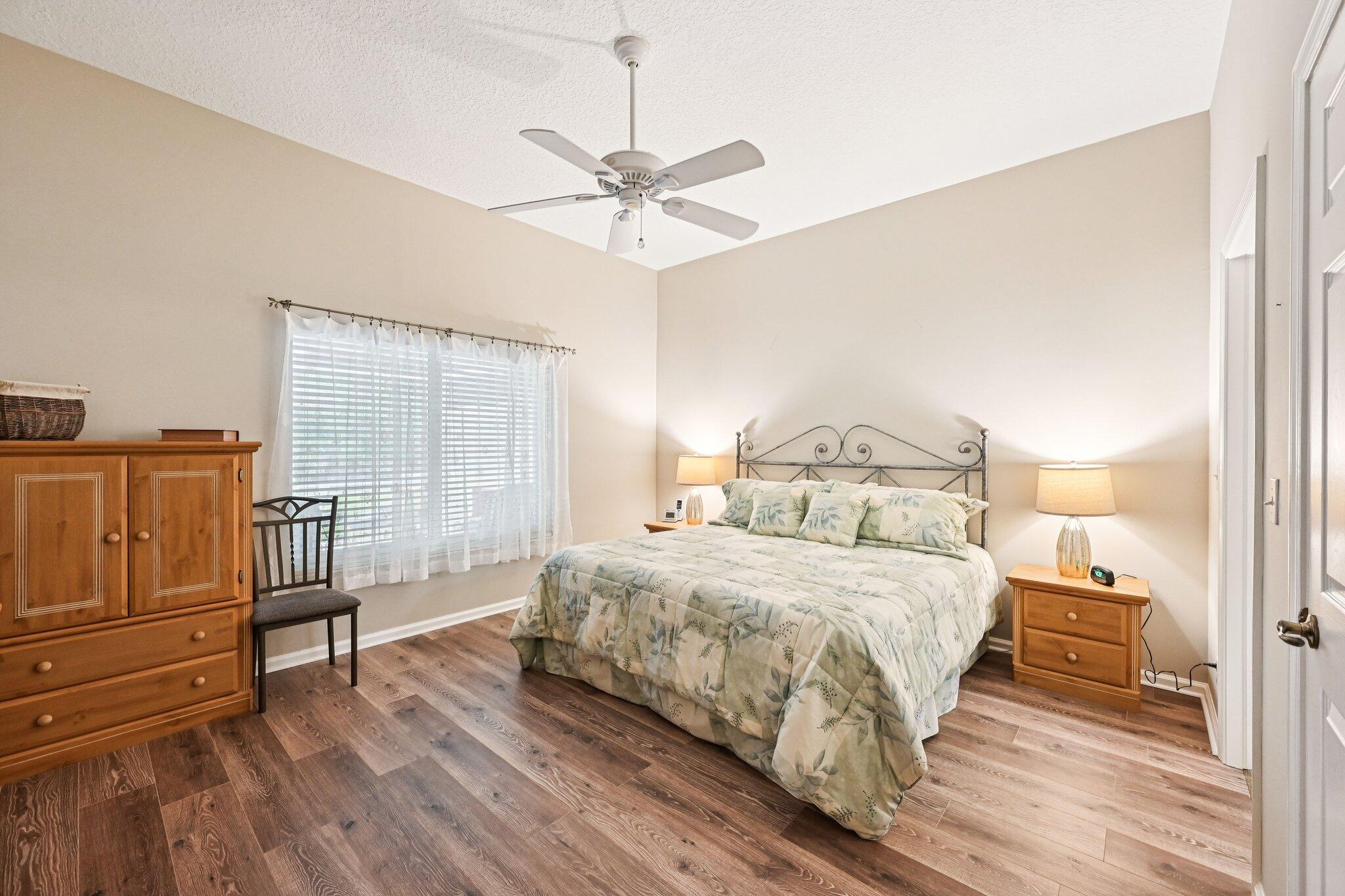 JENSEN BEACH GOLF AND COUNTRY CLUB - Residential