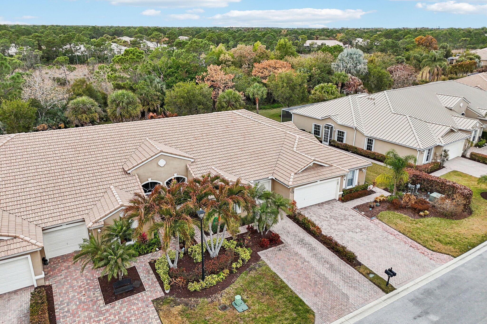 JENSEN BEACH GOLF AND COUNTRY CLUB - Residential