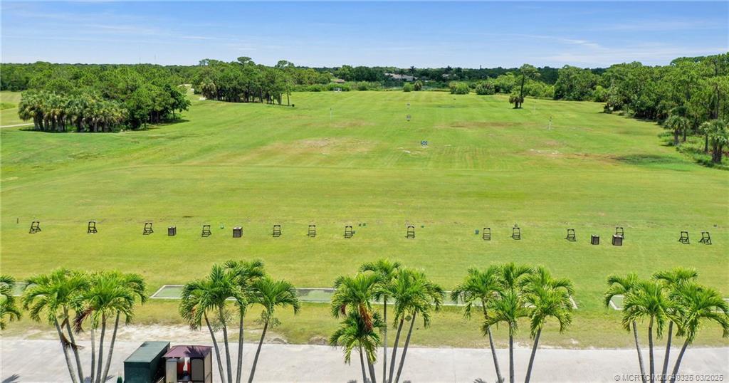 JENSEN BEACH GOLF AND COUNTRY CLUB - Residential