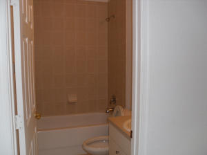 LINKS AT EMERALD DUNES CO - Residential Lease