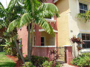 LINKS AT EMERALD DUNES CO - Residential Lease