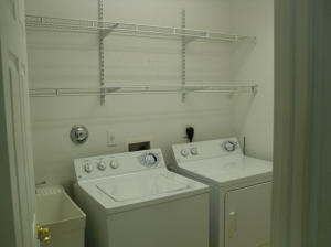 LINKS AT EMERALD DUNES CO - Residential Lease