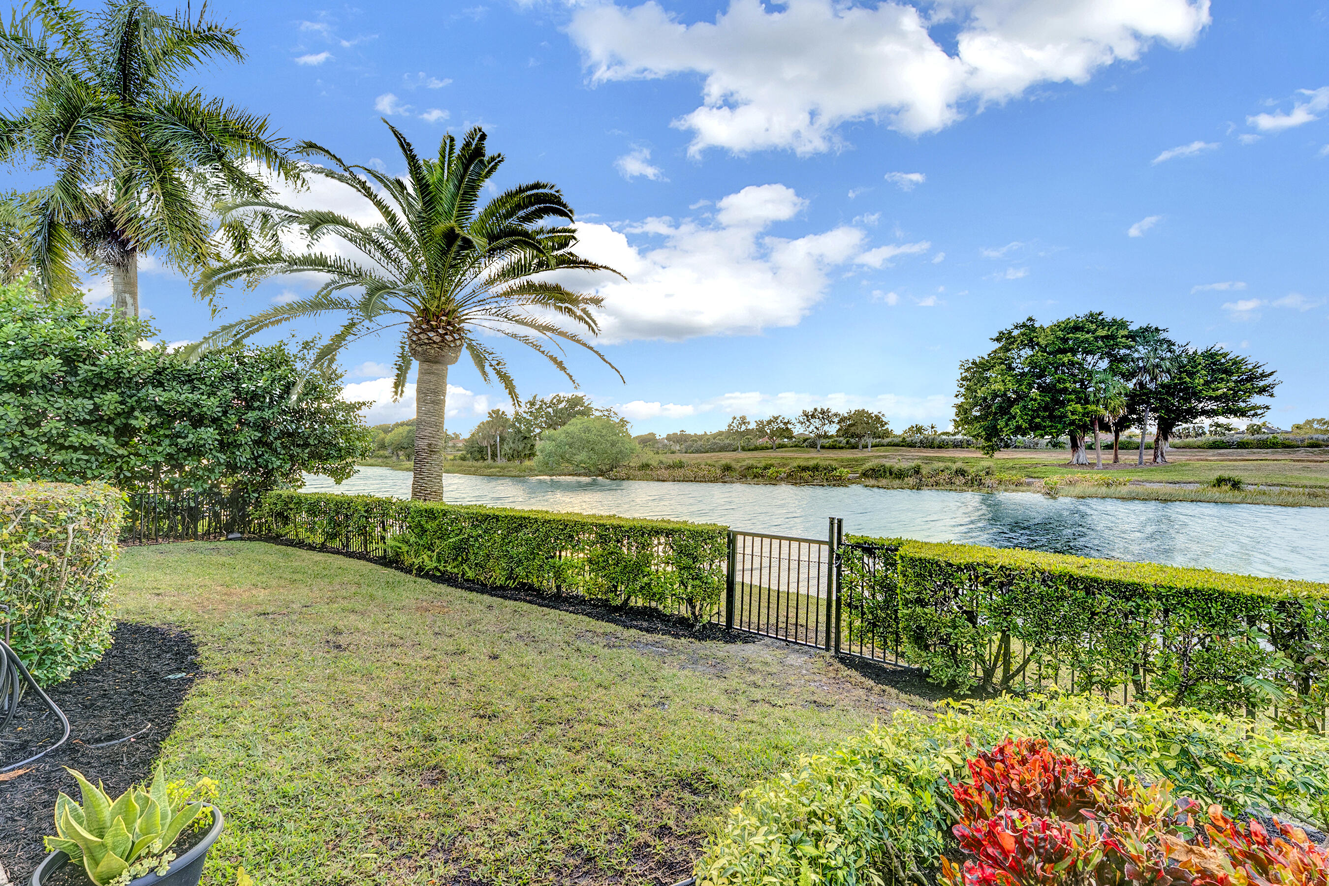 HERON BAY TWO - Residential